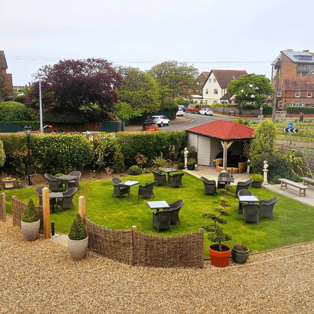 Burlington Berties Hotel Sheringham Room photo